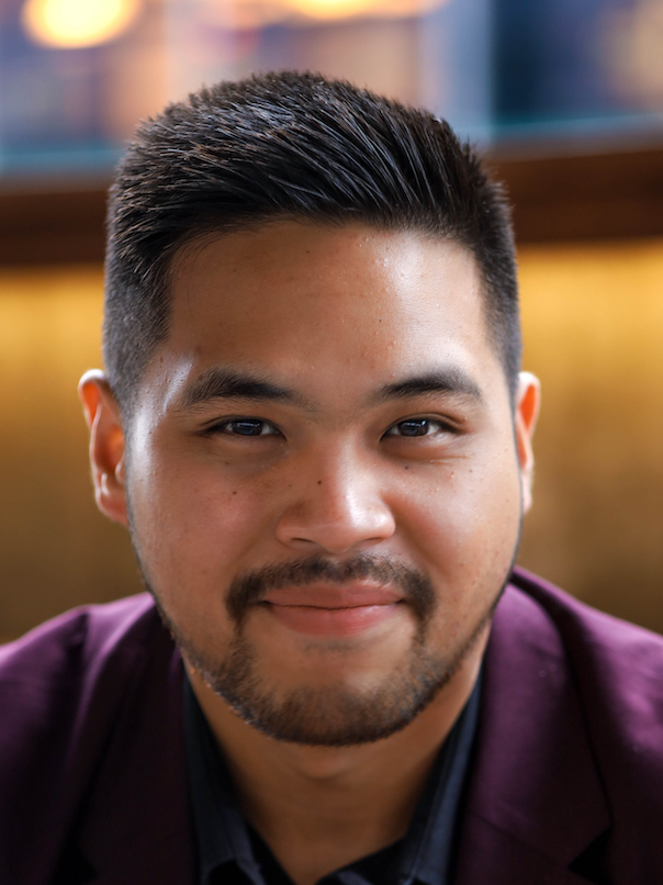 Headshot of Filipino countertenor Kyle Tingzon